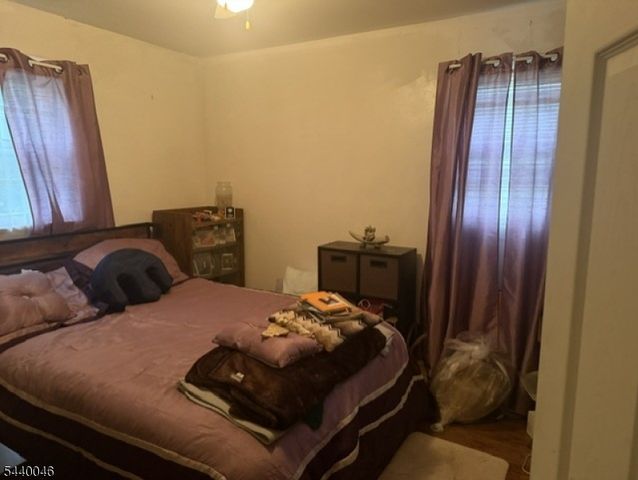 1015 Oak St, Roselle Boro, NJ 07203