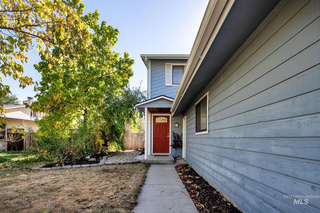 10575 W Blackhawk Ct, Boise, ID 83709 photo 2