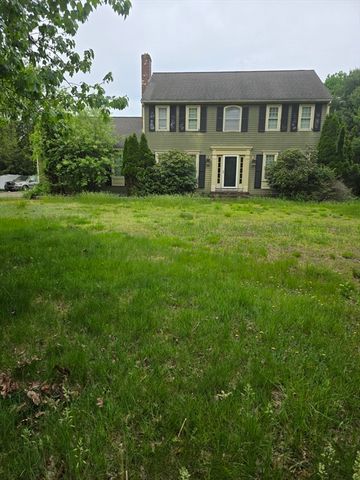 4 Canoe River Rd, Easton, MA 02334