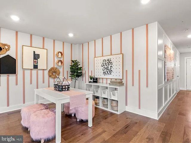 727 PEONY LN, Spring City, PA 19475