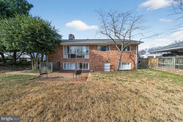 6020 CHESHIRE DR, Bethesda, MD 20814