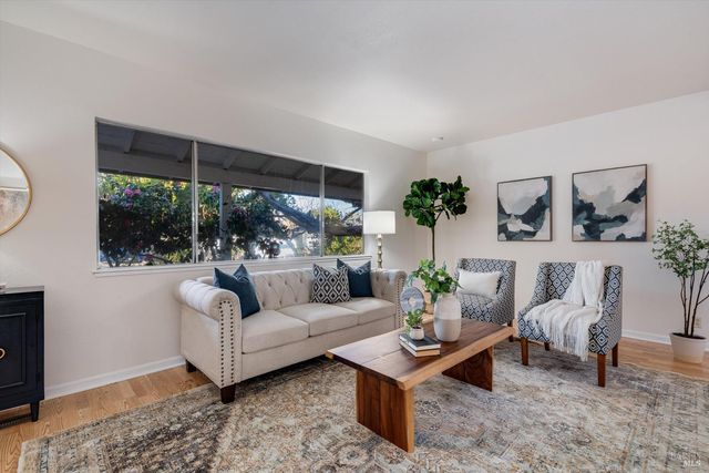 2513 Rigdon St, Napa, CA 94558