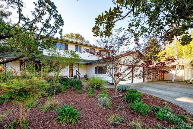 2513 Rigdon St, Napa, CA 94558