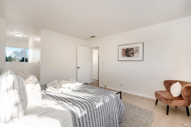 2513 Rigdon St, Napa, CA 94558