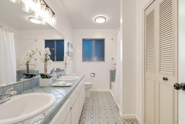 2513 Rigdon St, Napa, CA 94558