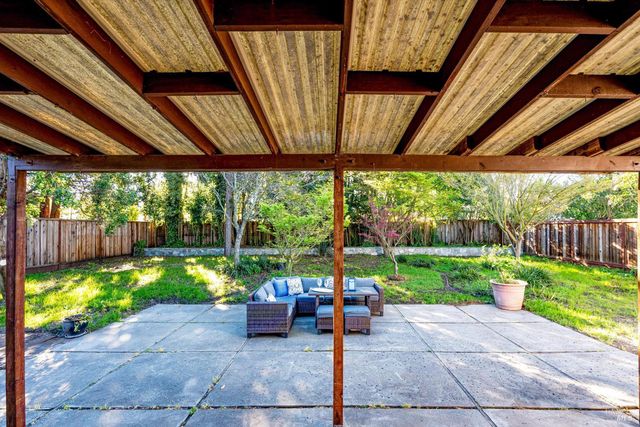 2513 Rigdon St, Napa, CA 94558