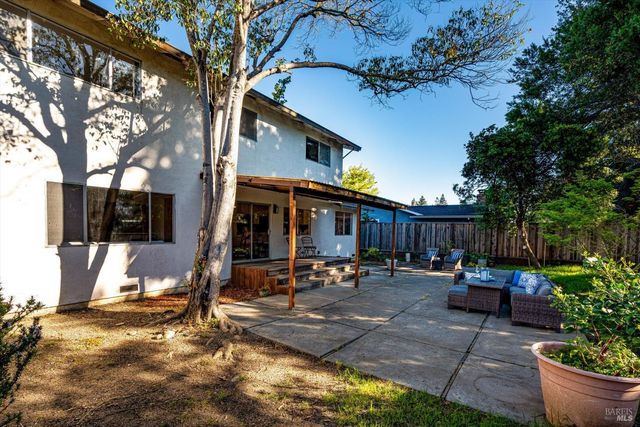 2513 Rigdon St, Napa, CA 94558