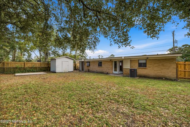 3135 VICTORIA PARK Road, Jacksonville, FL 32216