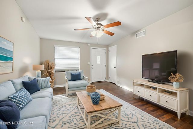 3135 VICTORIA PARK Road, Jacksonville, FL 32216