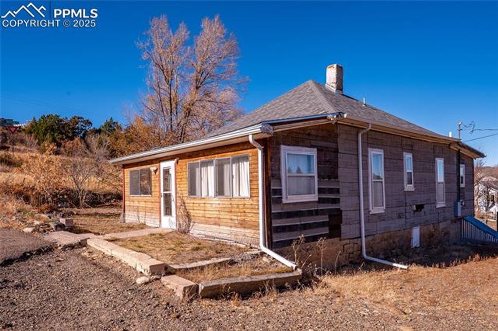 1005 E 4th Street, Trinidad, CO 81082 — photo 2