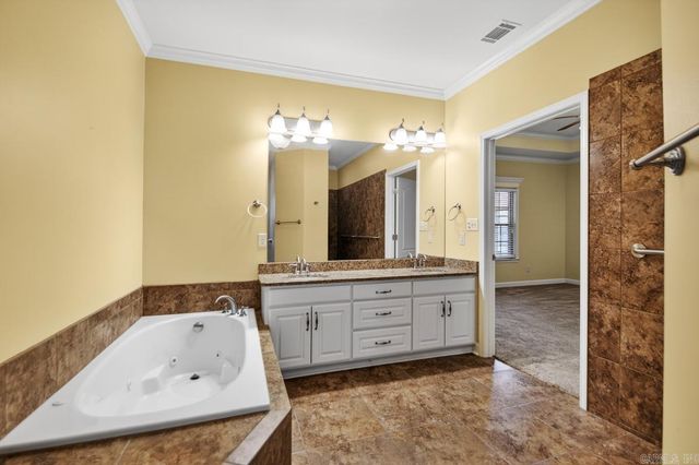 1009 Ridgewood Drive, Little Rock, AR 72206