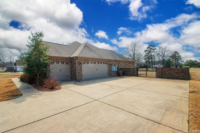 1009 Ridgewood Drive, Little Rock, AR 72206