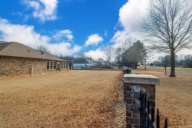 1009 Ridgewood Drive, Little Rock, AR 72206