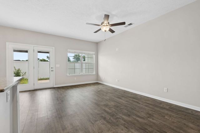 4347 Doral Dr, Murfreesboro, TN 37127