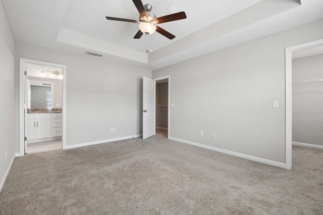 4347 Doral Dr, Murfreesboro, TN 37127