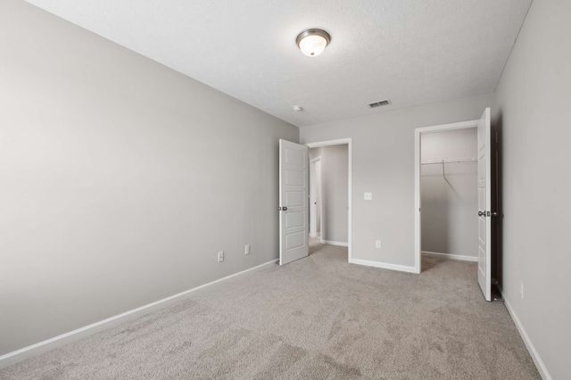 4347 Doral Dr, Murfreesboro, TN 37127