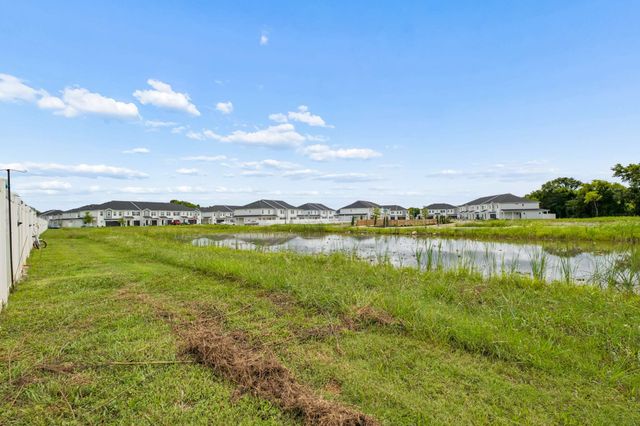 4347 Doral Dr, Murfreesboro, TN 37127