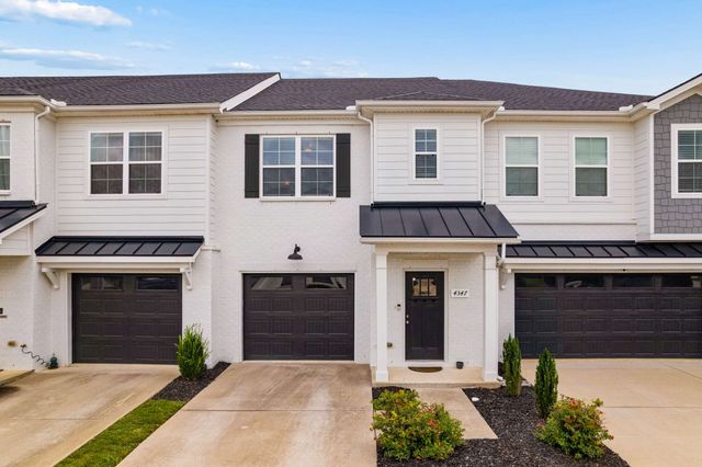 4347 Doral Dr, Murfreesboro, TN 37127