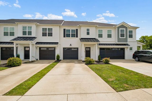 4347 Doral Dr, Murfreesboro, TN 37127