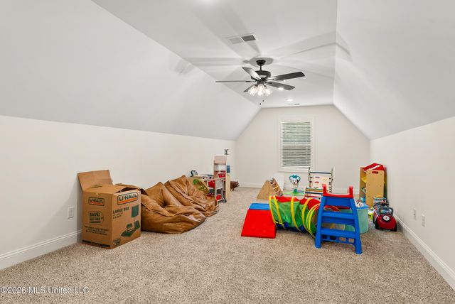 230 Centerline Roper Loop, Byhalia, MS 38611