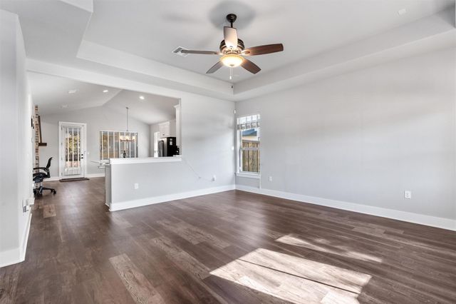 104 Dax DR, Liberty Hill, TX 78642