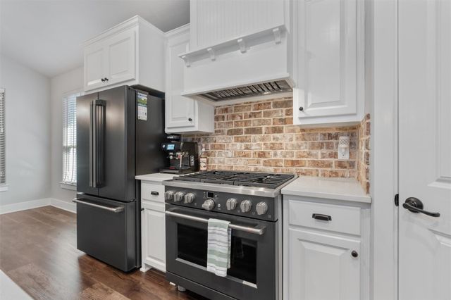 104 Dax DR, Liberty Hill, TX 78642