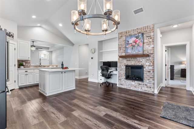 104 Dax DR, Liberty Hill, TX 78642