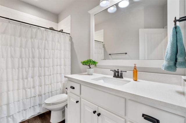 104 Dax DR, Liberty Hill, TX 78642