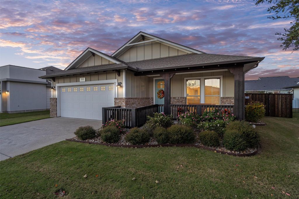 104 Dax DR, Liberty Hill, TX 78642