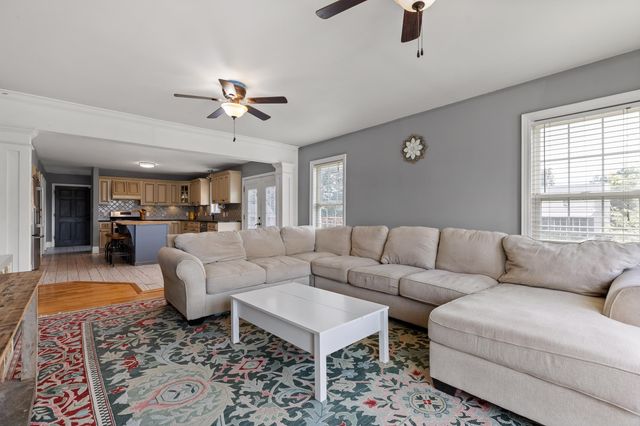 133 Merry Wood Drive, Rossville, GA 30741
