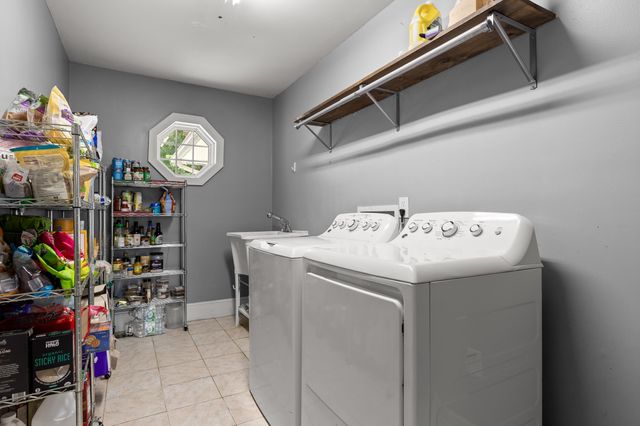 133 Merry Wood Drive, Rossville, GA 30741