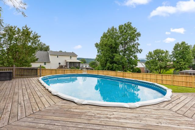 133 Merry Wood Drive, Rossville, GA 30741