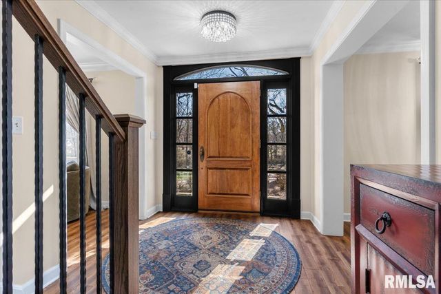 1709 Outer Park Drive, Springfield, IL 62704