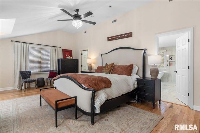 1709 Outer Park Drive, Springfield, IL 62704