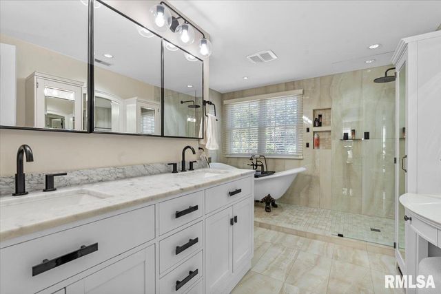 1709 Outer Park Drive, Springfield, IL 62704