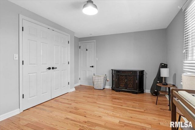 1709 Outer Park Drive, Springfield, IL 62704