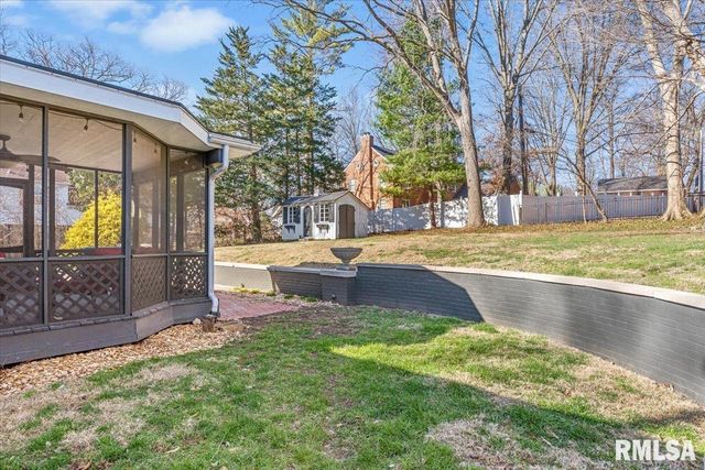 1709 Outer Park Drive, Springfield, IL 62704