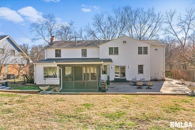 1709 Outer Park Drive, Springfield, IL 62704