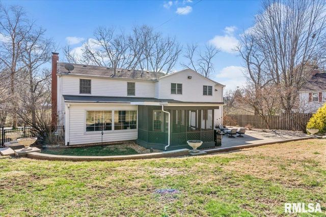 1709 Outer Park Drive, Springfield, IL 62704