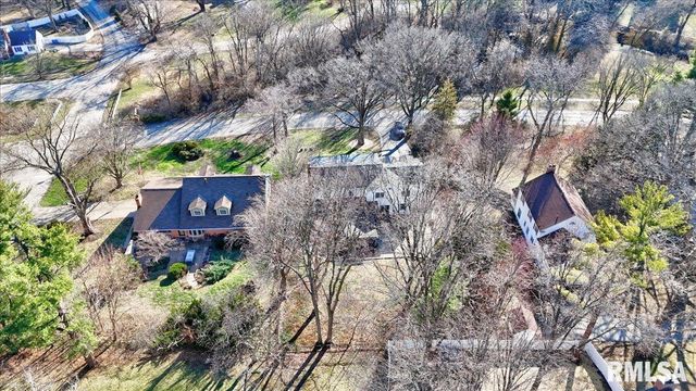 1709 Outer Park Drive, Springfield, IL 62704