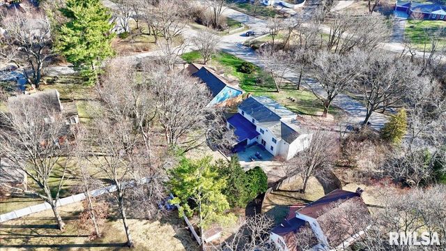 1709 Outer Park Drive, Springfield, IL 62704