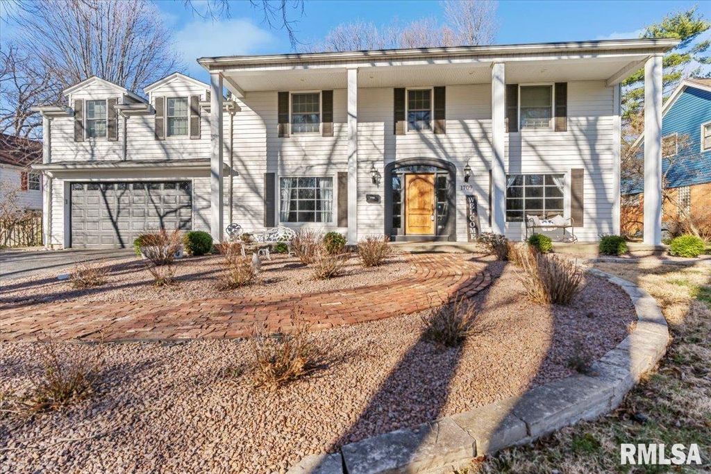 1709 Outer Park Drive, Springfield, IL 62704