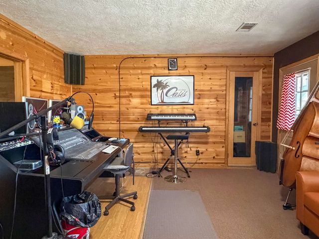 86 Hualapi Drive, Cherokee Village, AR 72529