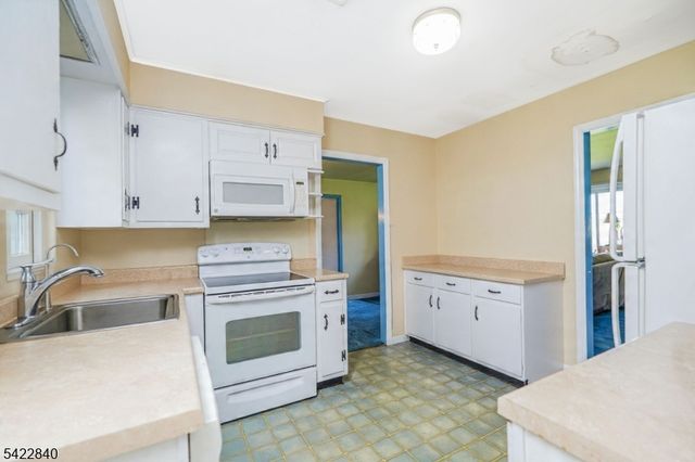 2142 S Branch Rd, Branchburg Twp., NJ 08876