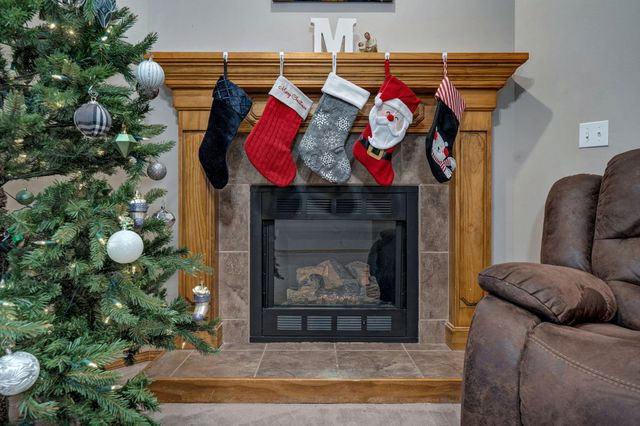 5355 Basswood Court W, Springfield, MO 65802