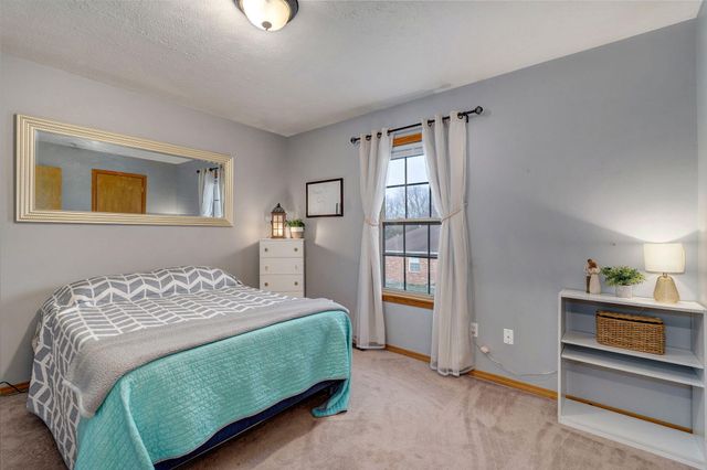 5355 Basswood Court W, Springfield, MO 65802