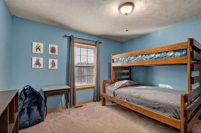 5355 Basswood Court W, Springfield, MO 65802