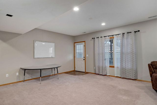 5355 Basswood Court W, Springfield, MO 65802