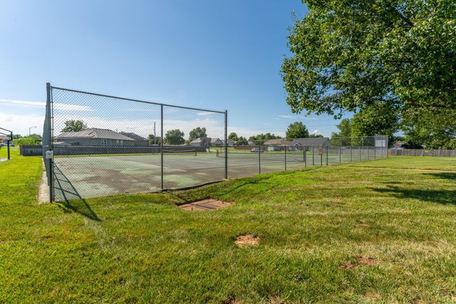 5355 Basswood Court W, Springfield, MO 65802