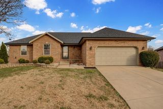 5355 Basswood Court W, Springfield, MO 65802